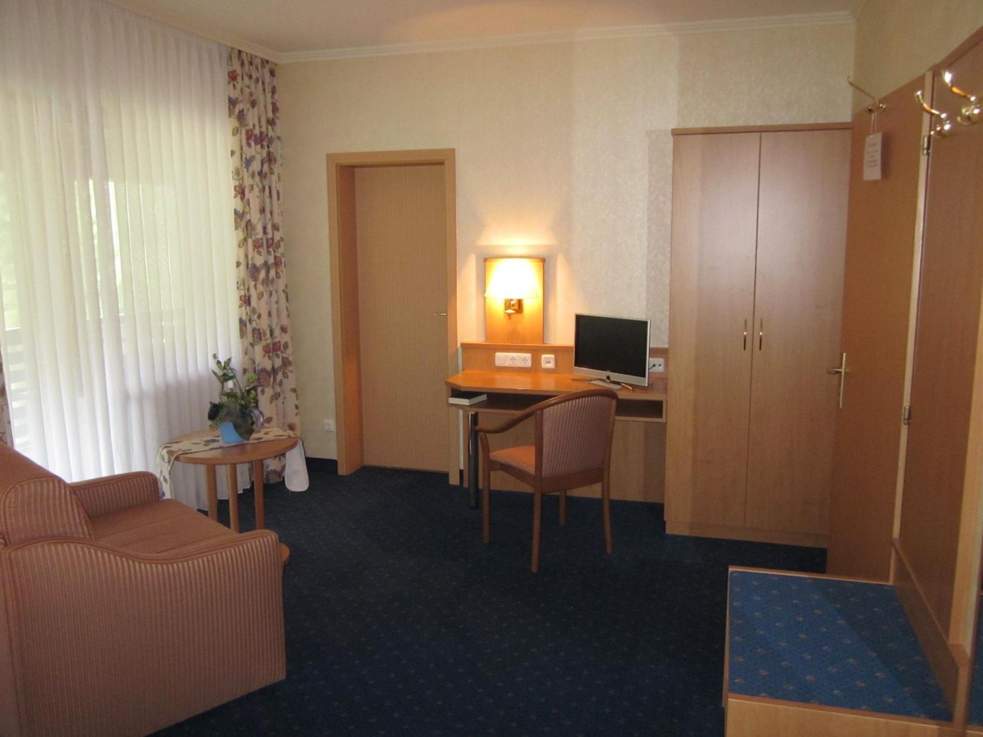 Rodachtal Mit Gaestehaus Katharina * Schwarzenbach am Wald