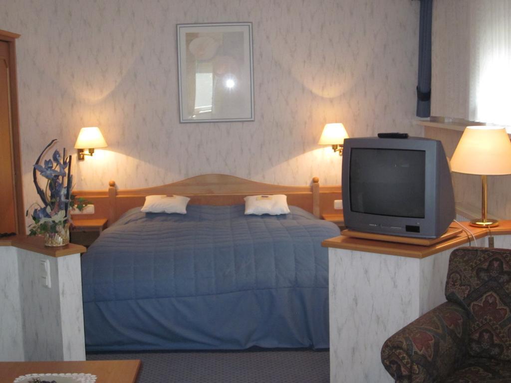 Rodachtal Mit Gaestehaus Katharina Schwarzenbach am Wald